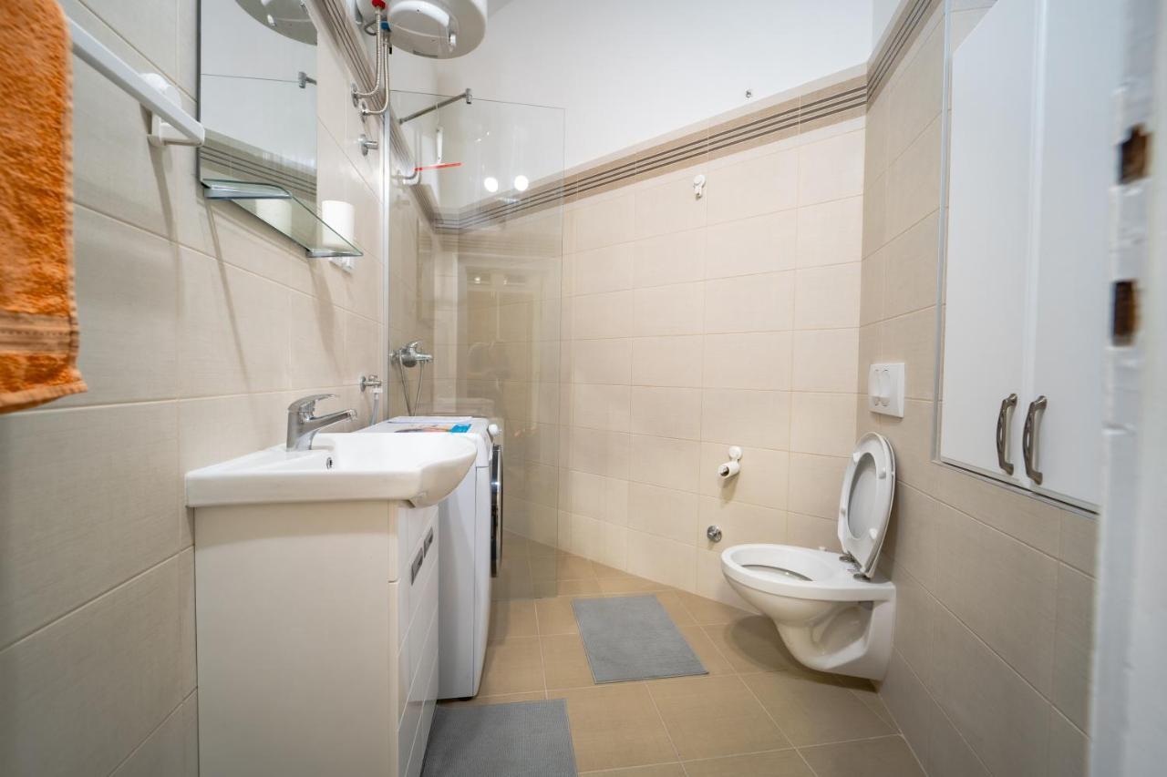 Botanical9, Belgrade Centre, 2 Bedroom Apartment エクステリア 写真